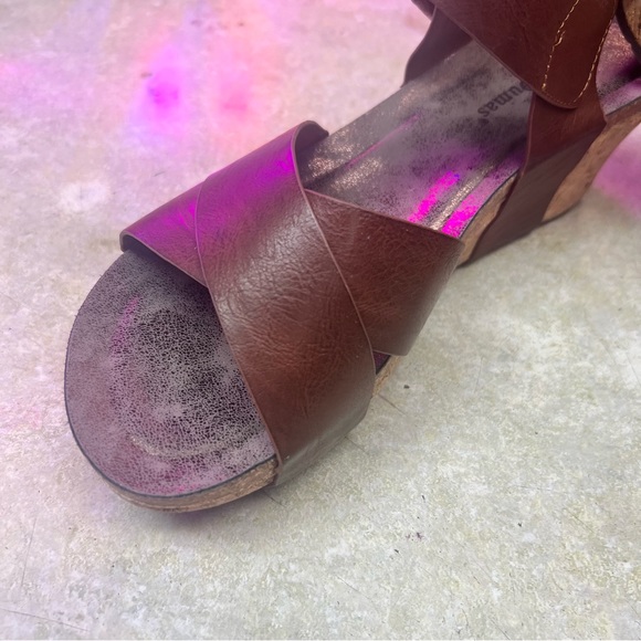 Pierre Dumas Women's Chantal-4 Wedge Sandal Sz 10 in Whiskey Like New! - Picture 8 of 10